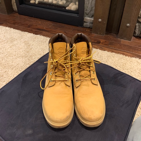 close to new timberlands - Picture 2 of 5